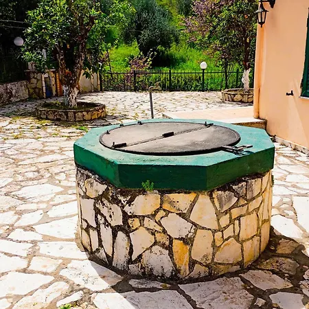 The Old Well, Spacious House In North Corfu Сasa de vacaciones